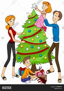 Children_decorate_tree